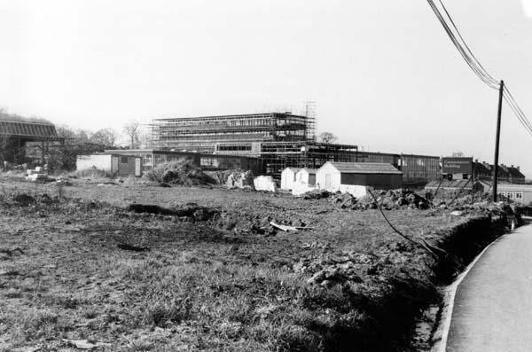 Black and white photo of the Hayesbrook Academy building pictured in the 1960s.
